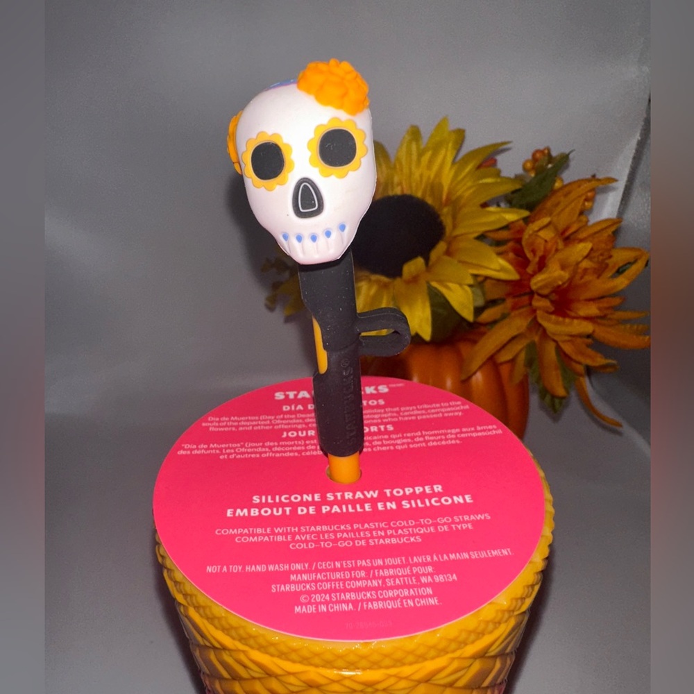 Starbucks Dia de Muertos Day Of The Dead 2024 Tumbler 2024 w/ Skull Topper NEW - Picture 2 of 6
